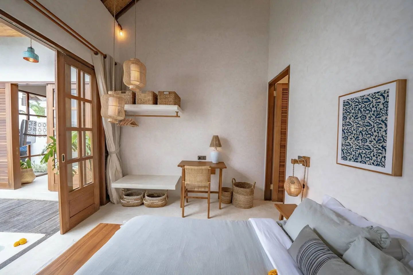 1 Bedroom Villa 4 Minutes to Kedungu Beach — image 2