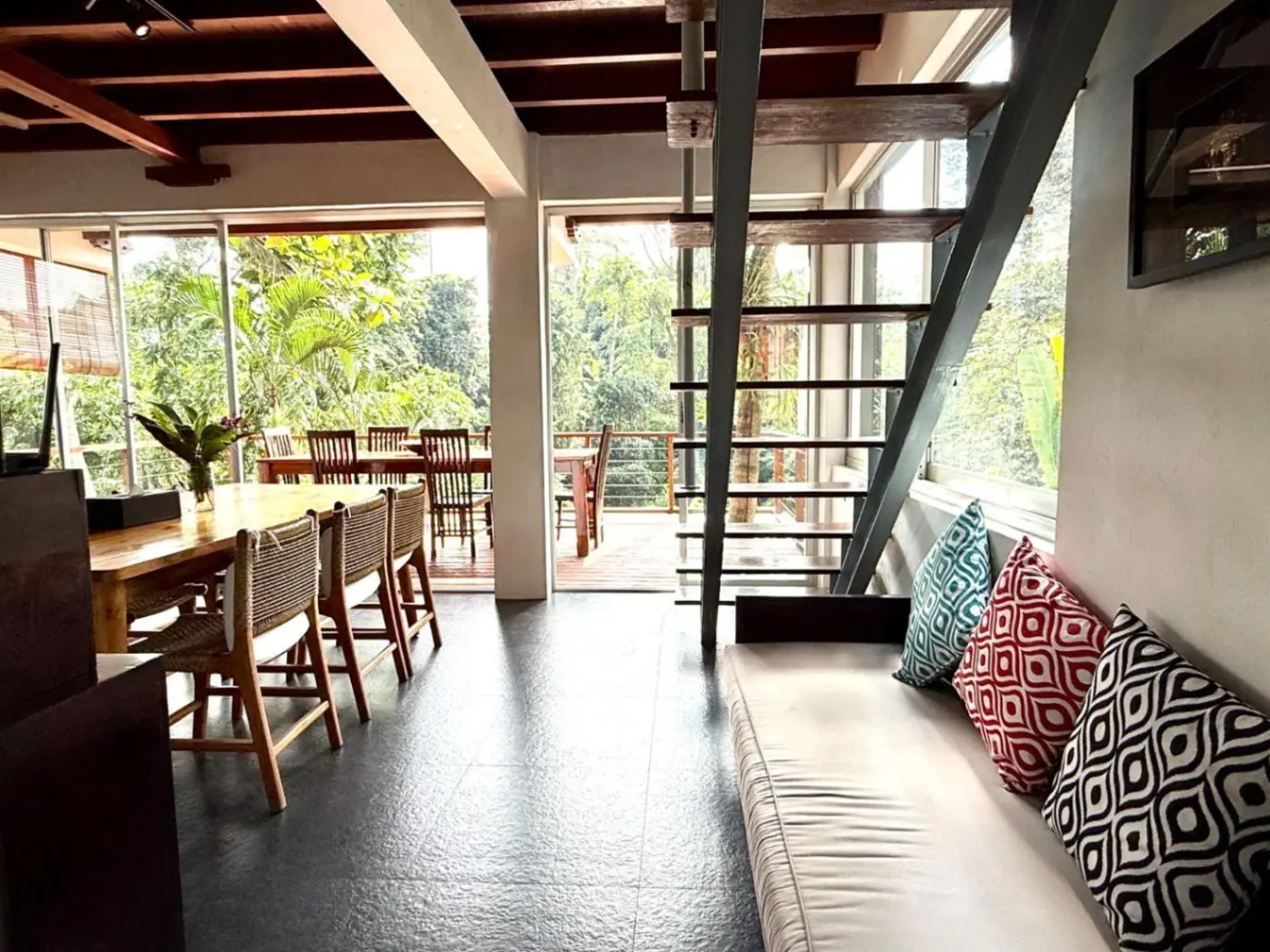 Nyanyi 5 bedroom — image 1