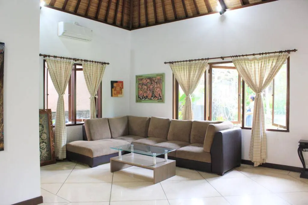3 Bedroom Villa with Huge Garden in Umalas — image 2