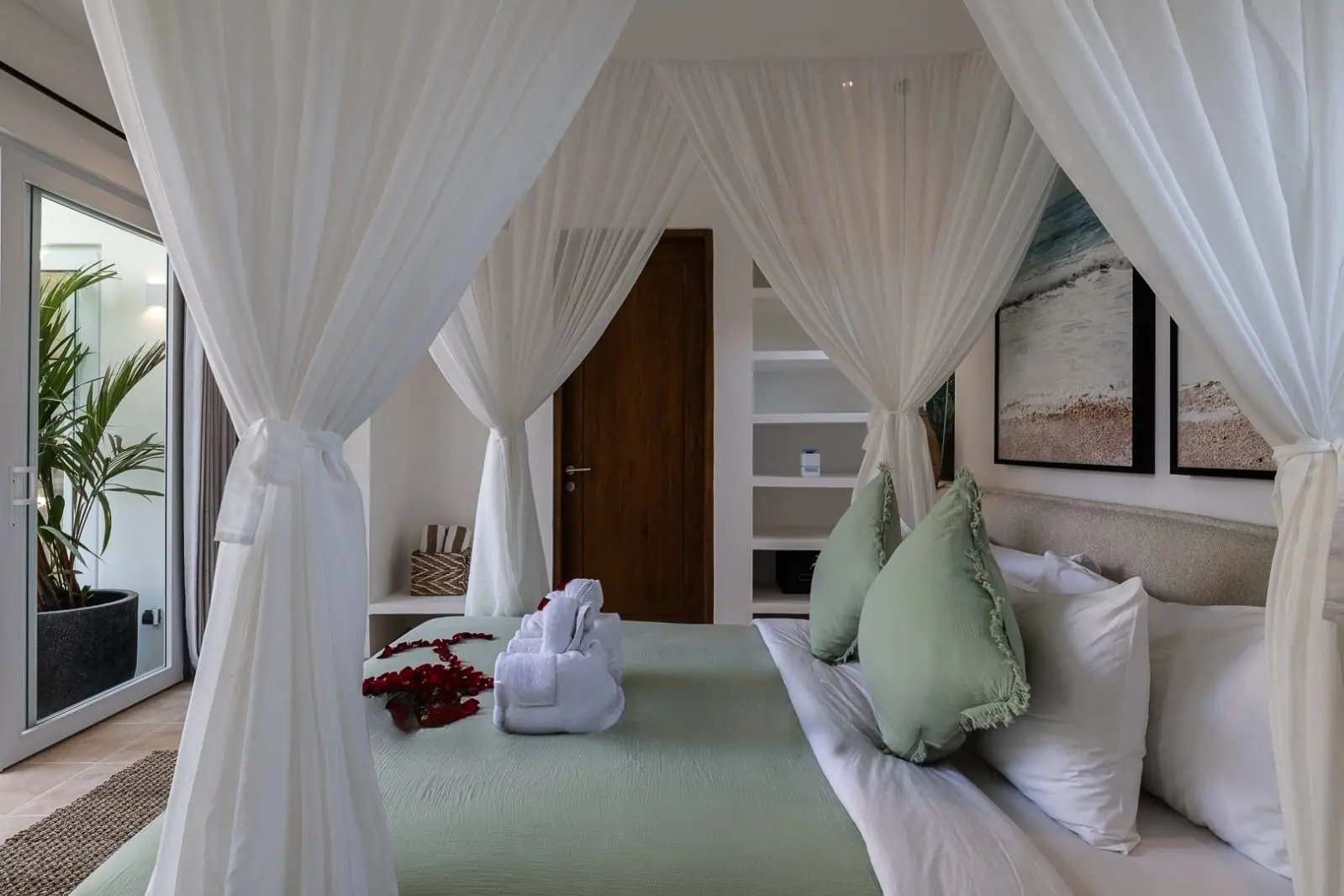 Villa For Rent 3 Bed In Cemagi Mengwi Badung Bali — image 4