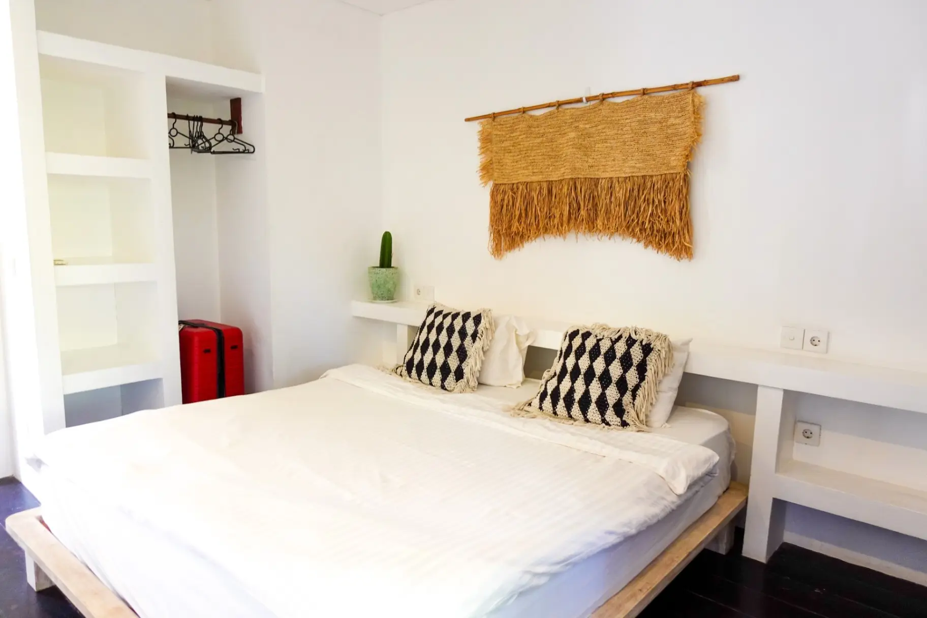 3-Bedroom Villa with Tropical Serenity in Umalas — image 3