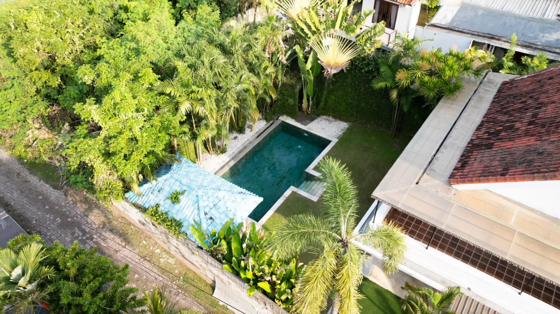 3-Bedroom Villa with Tropical Serenity in Umalas — image 1