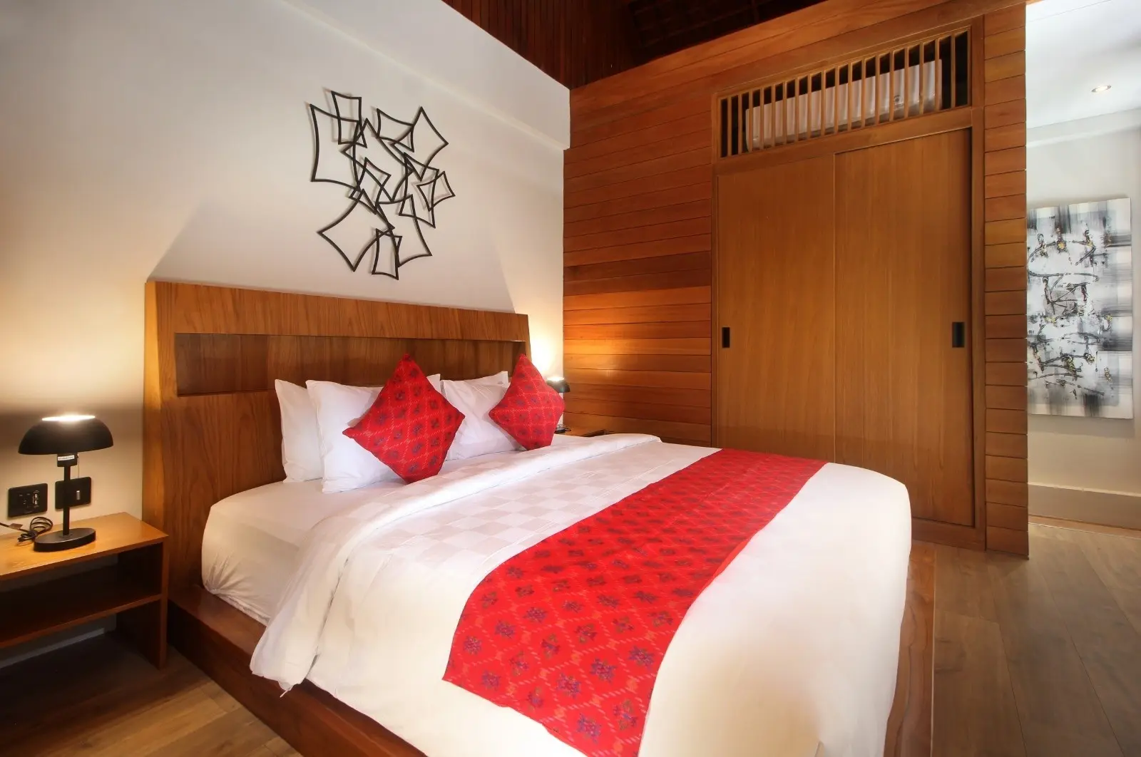 Private Villa For Rent 1 Bed In Seseh Badung Bali — image 4