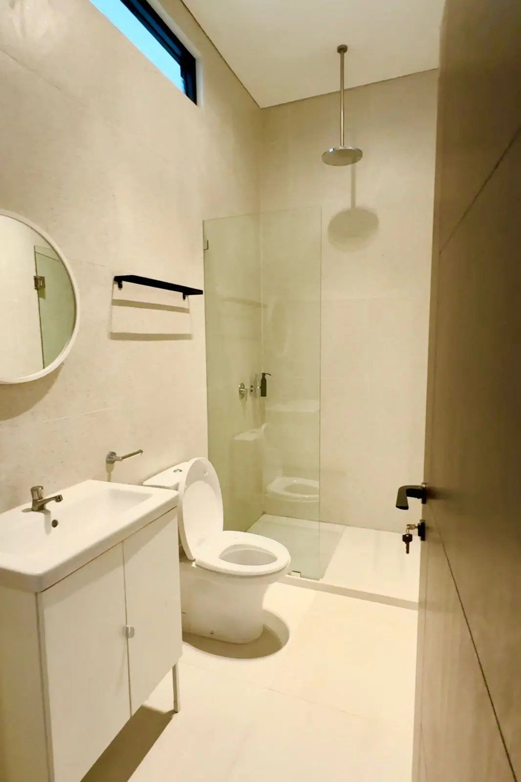 Private Villa For Rent 1 Bed In Berawa Canggu Bali — image 2