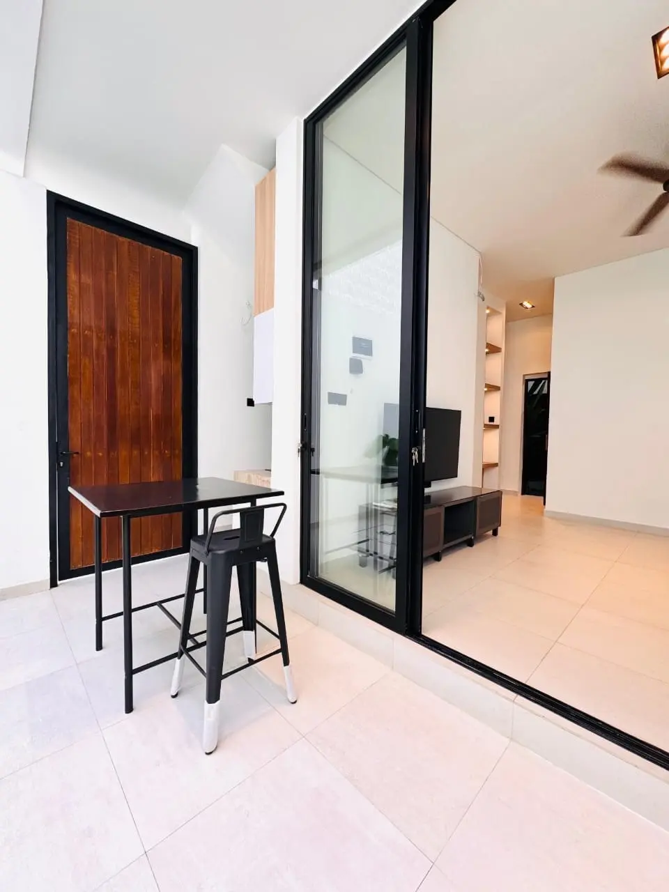 Private Villa For Rent 1 Bed In Berawa Canggu Bali — image 4