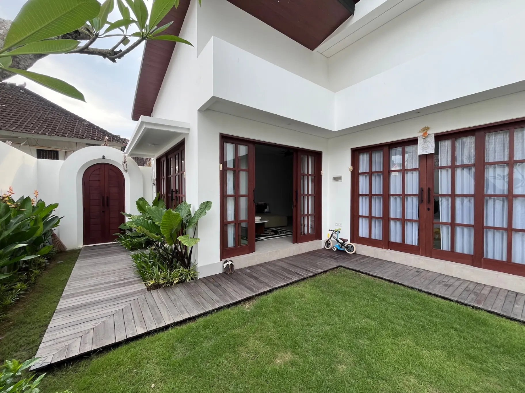 Our fam house - Jungle View Escape - temporarily available — image 1