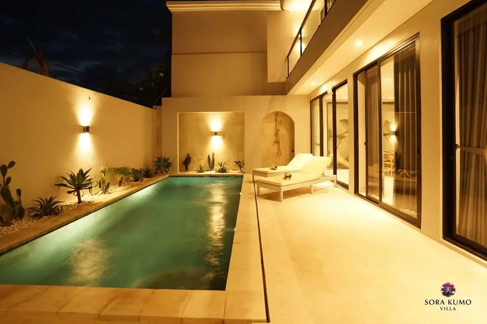 Modern 3 Bedrooms Villa in Seseh Walking distance to the Beach — image 1