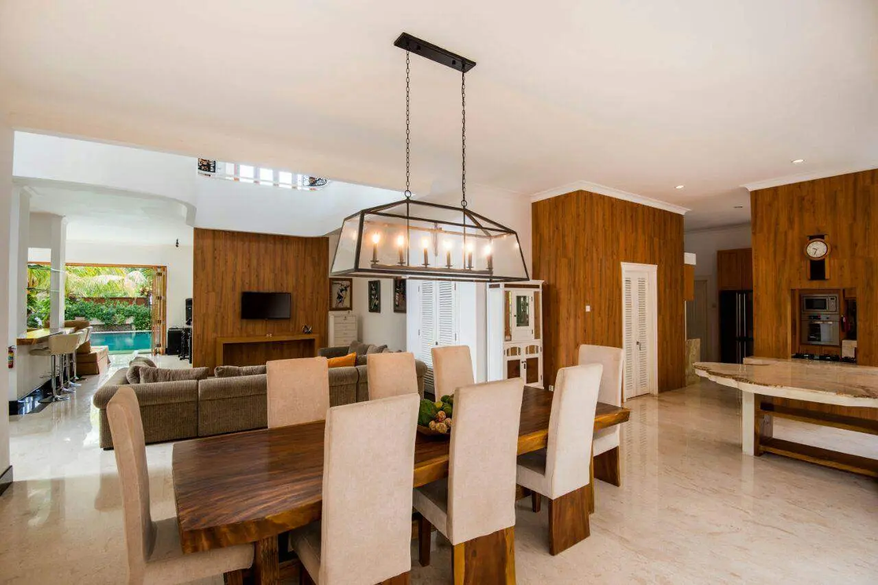 7 BEDROOM VILLA FOR RENT IN UMALAS – IB65 — image 2