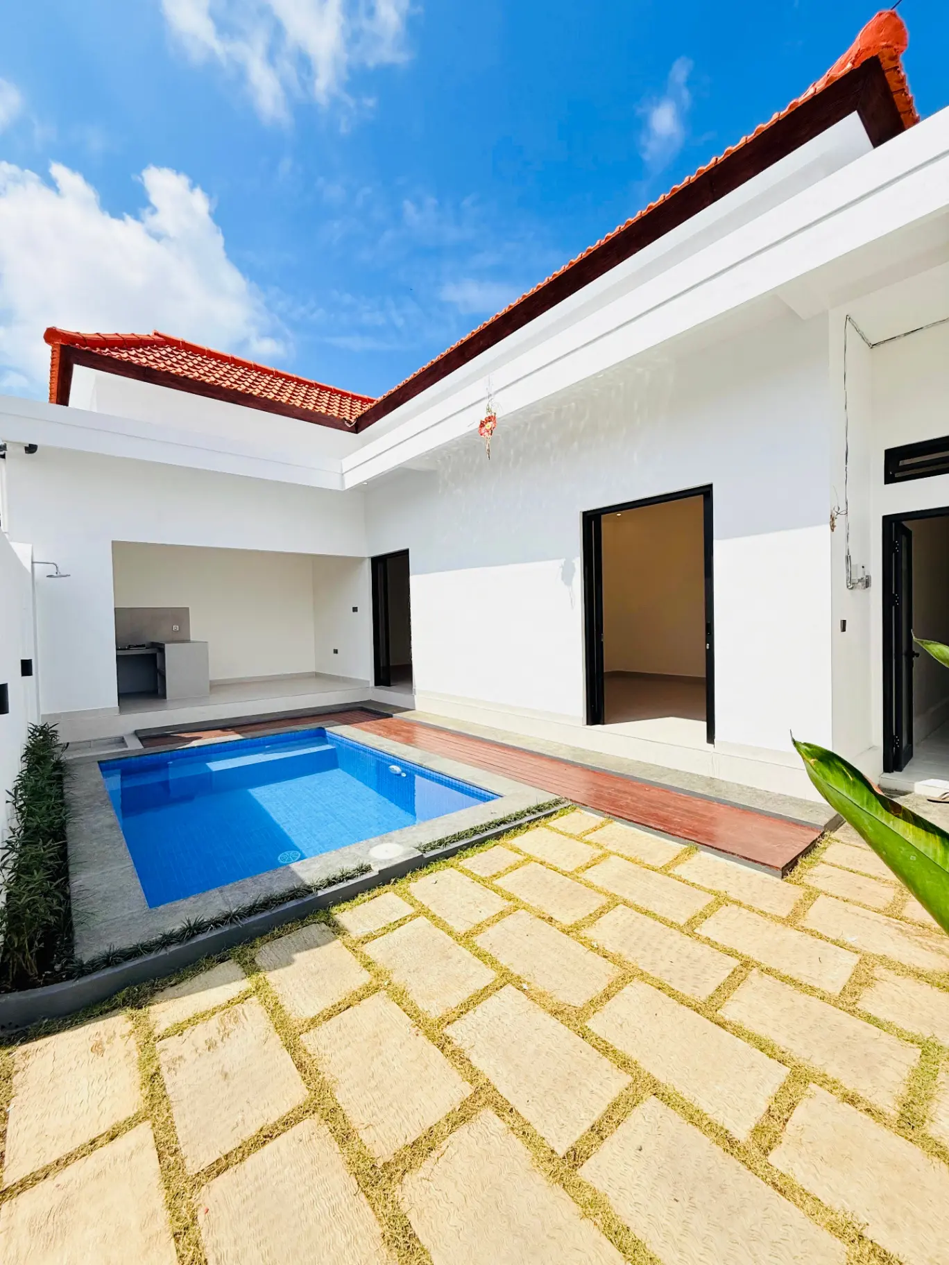 2 BEDROOMS VILLA IN UMALAS - YO164