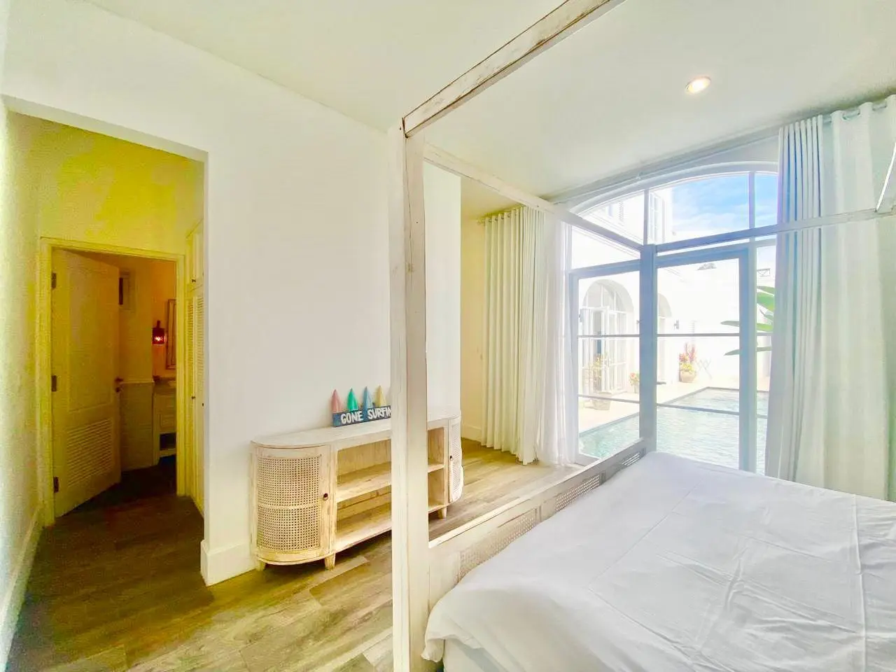 Villa For Rent 3 Bed In Berawa Tibubeneng Bali — image 2
