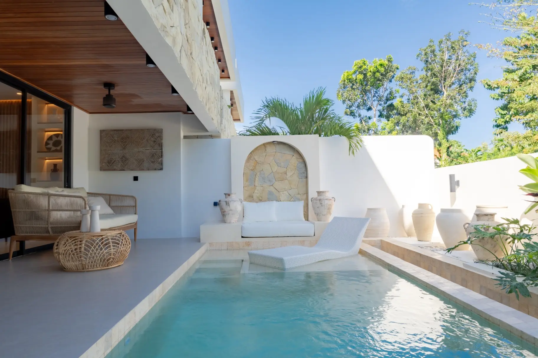 Off-plan 2BR Modern Villa Near Nunggalan Beach — image 1