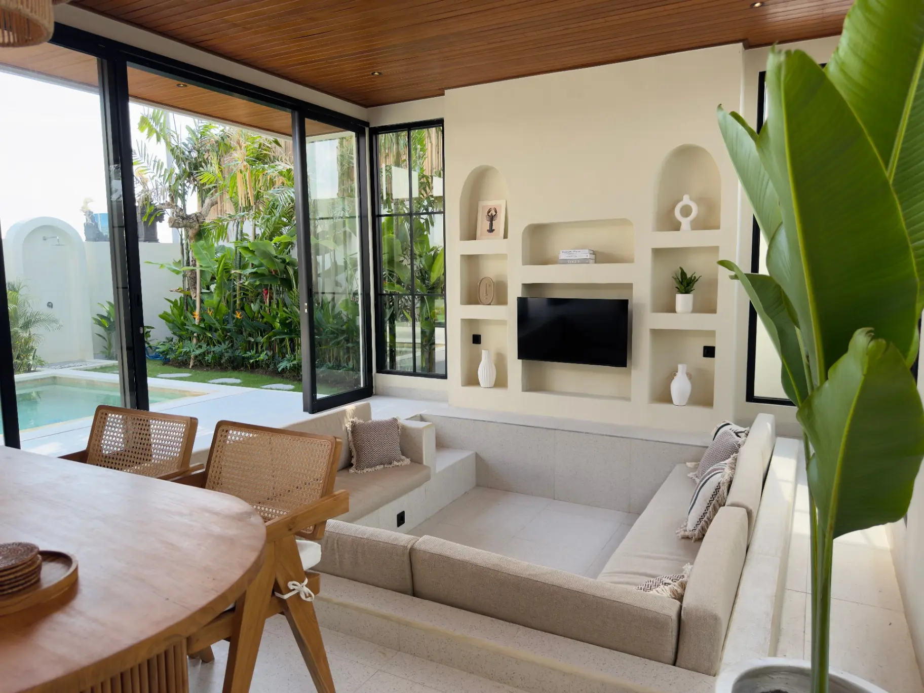 Tropical NEW Villa - 2BR - Seseh — image 2
