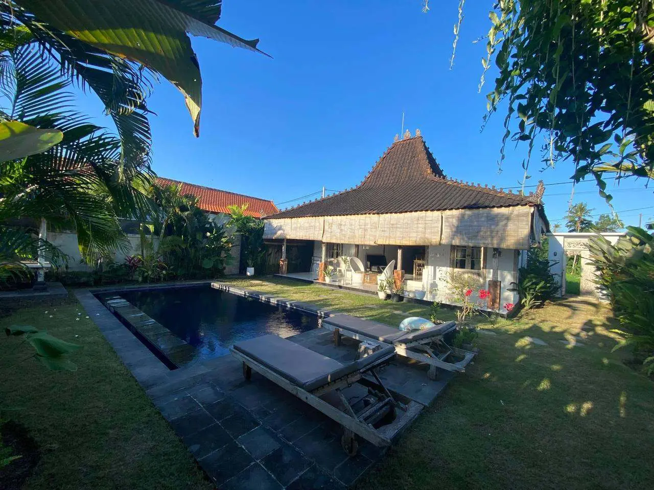 Joglo Style 2 Bedrooms Villa in Seseh