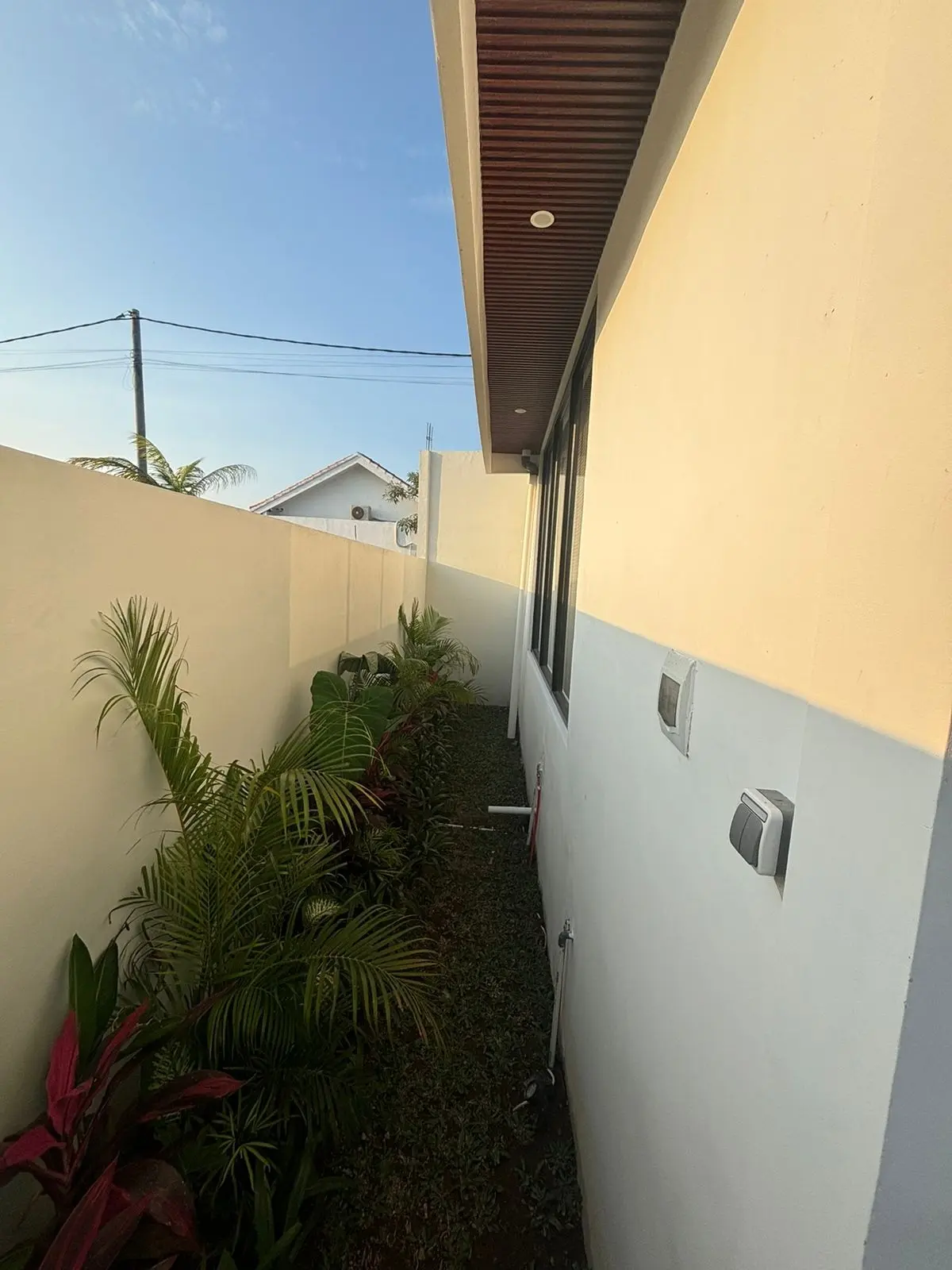Villa For Rent 2 Bed In Jln Seseh Beach Bali — image 4