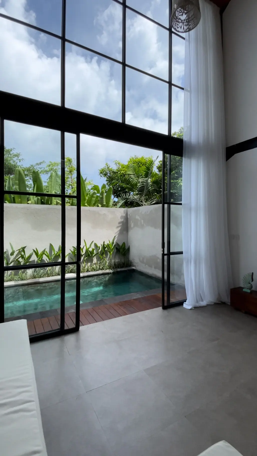 Brawa one bedroom