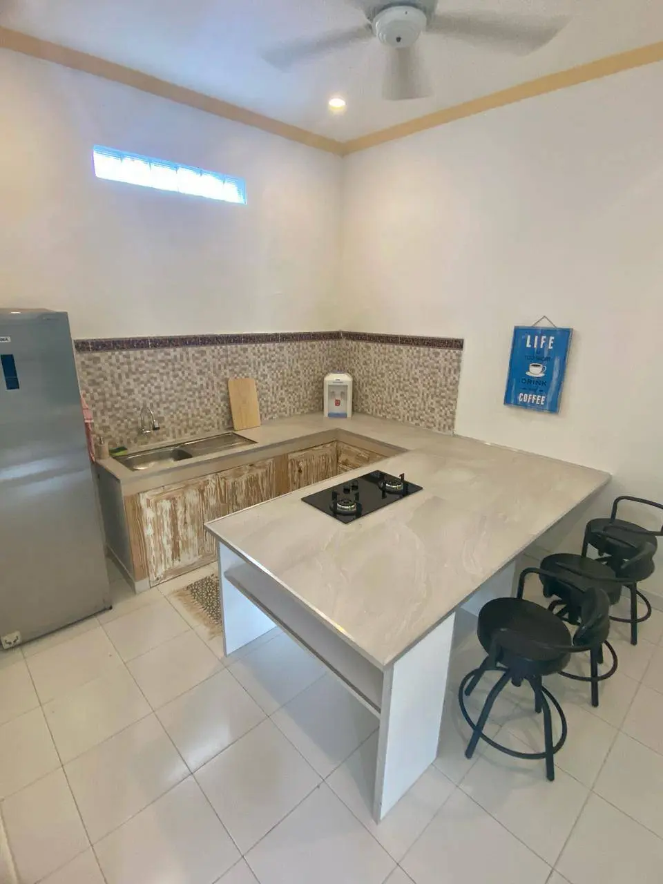 Modern 3 Bedrooms Villa in Kerobokan — image 3