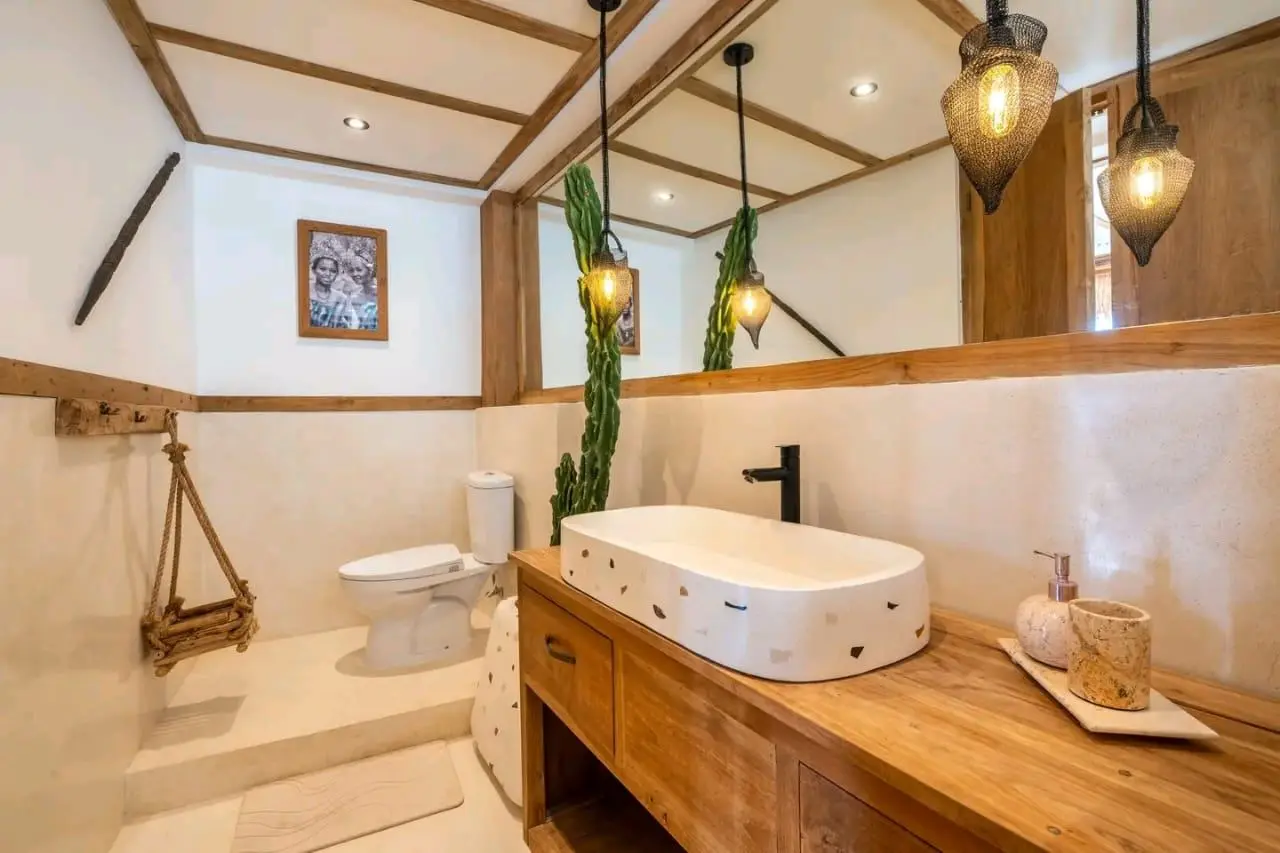 Villa For Rent 3 Bed In Berawa Tibubeneng Bali — image 1