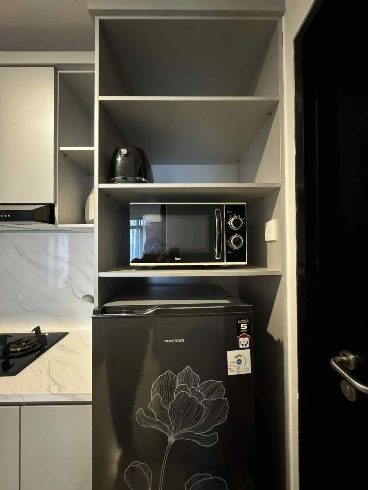 2 Bedrooms Apartment Kuta — image 2