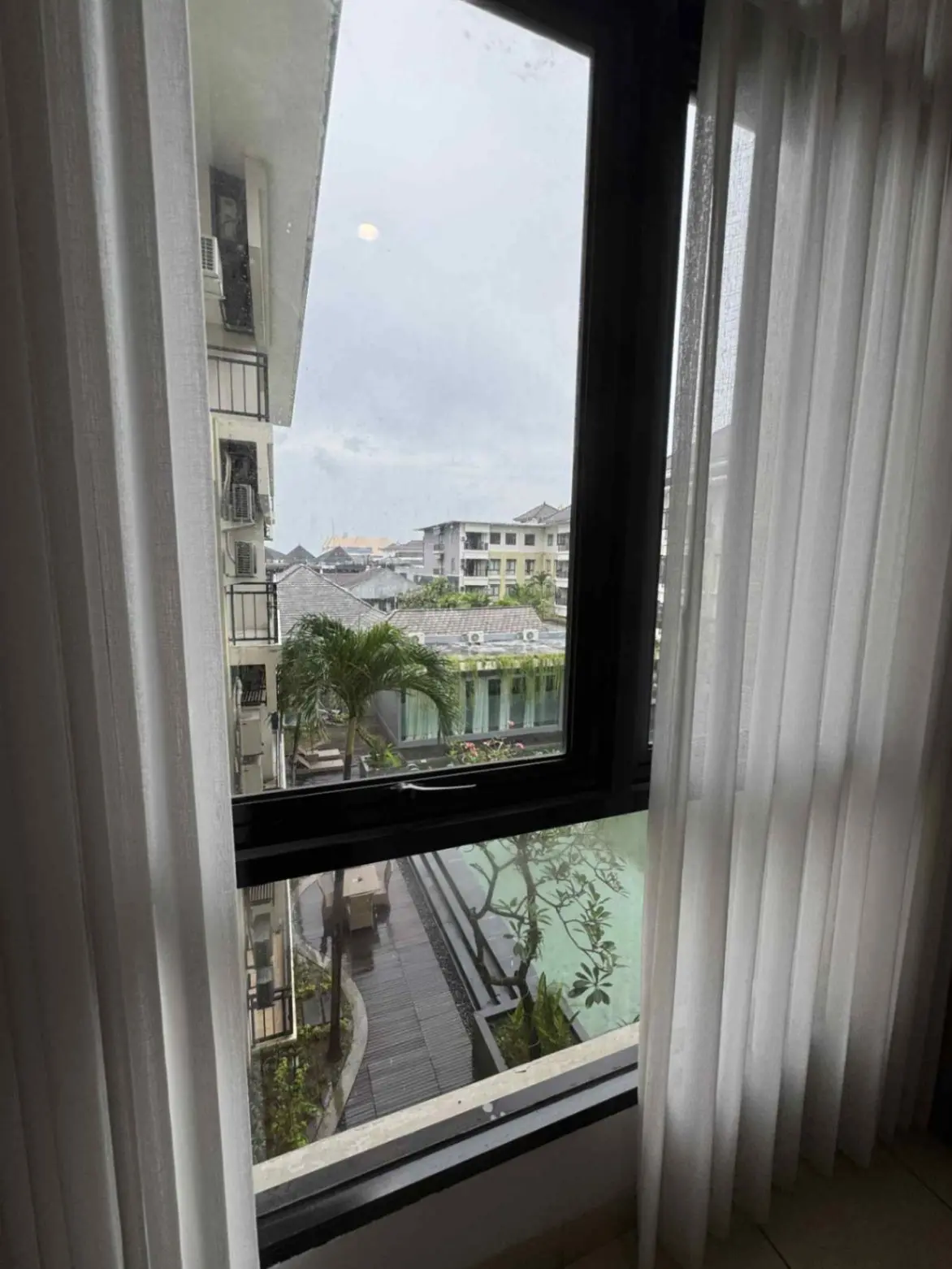 2 Bedrooms Apartment Kuta — image 4