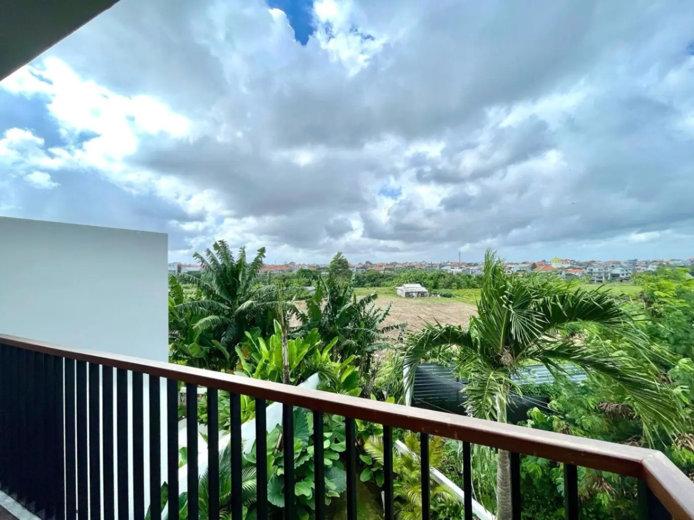 Brand New Modern Tropical Style Villa for Sale 📍Canggu — image 2