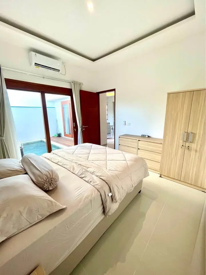 Modern 3 Bedrooms in Kerobokan — image 2
