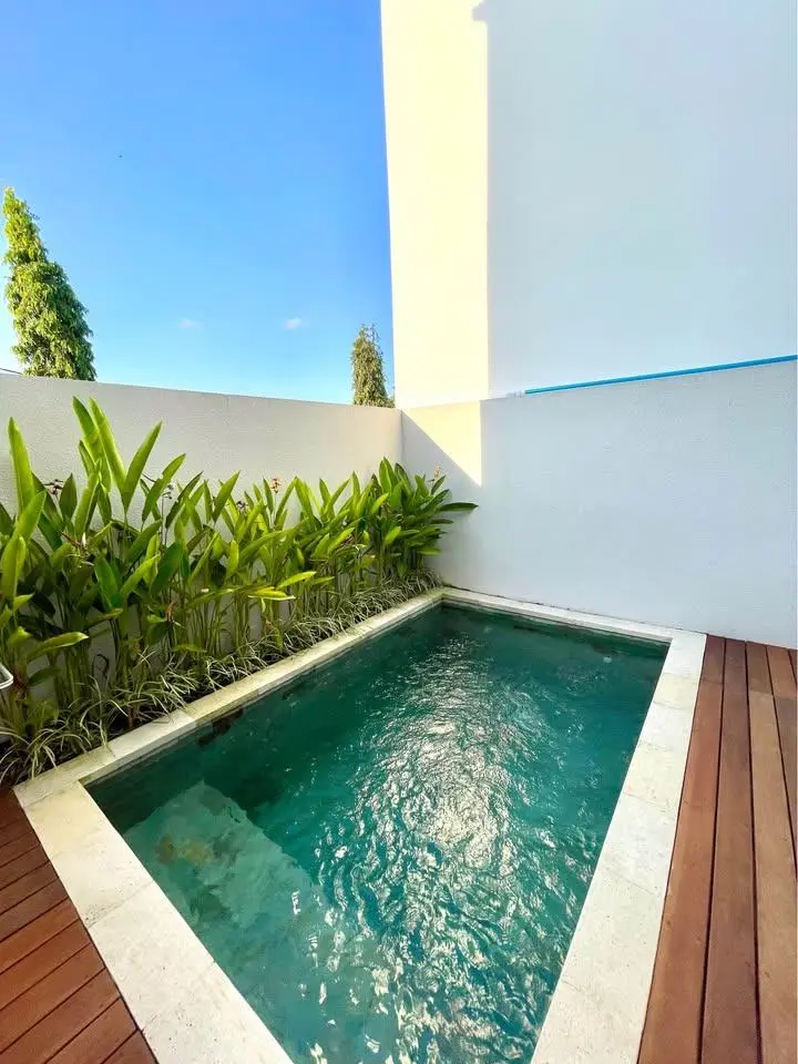 Modern 3 Bedrooms in Kerobokan — image 1
