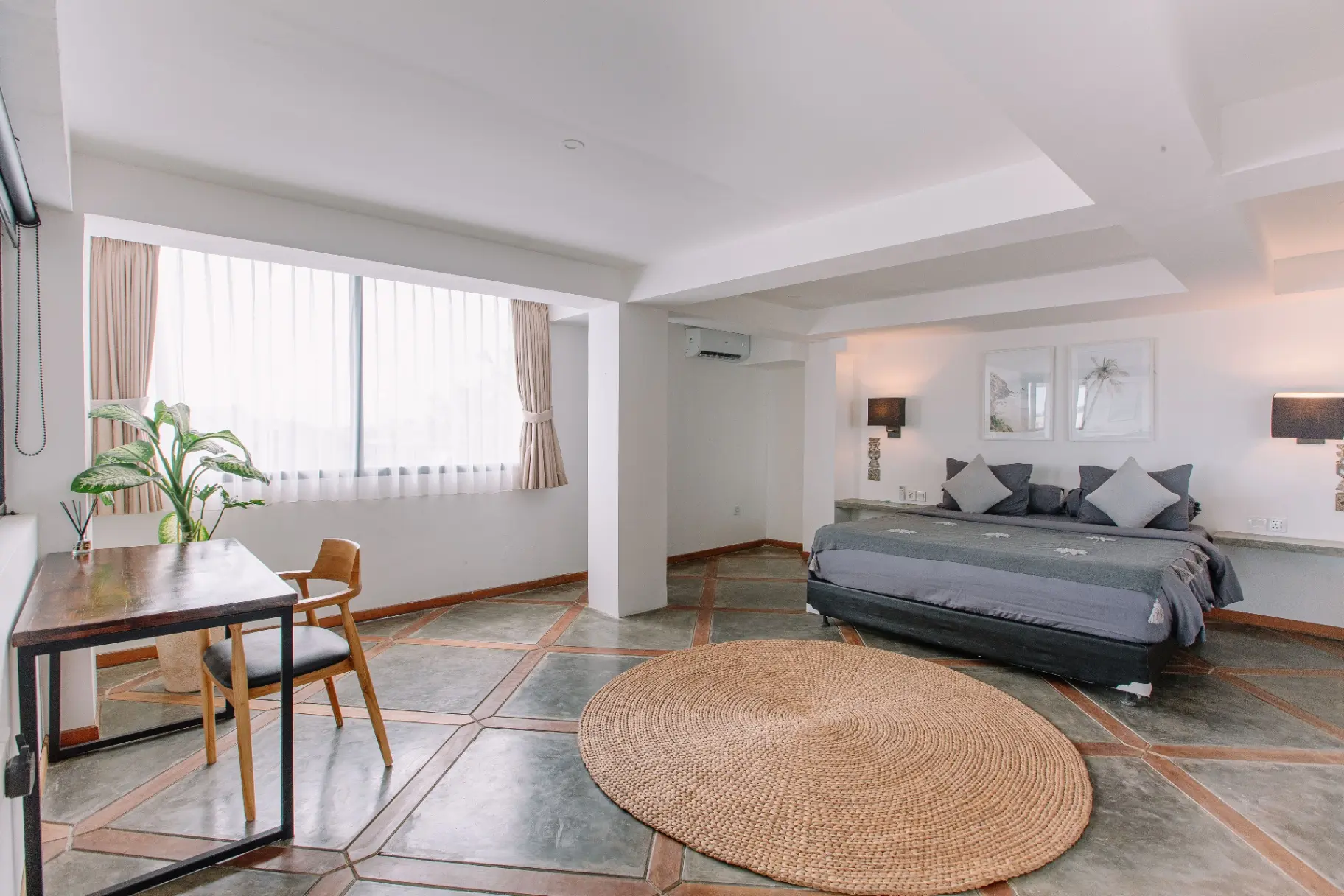 2BR Ocean-View Condo w/ 180° Sea View — image 1