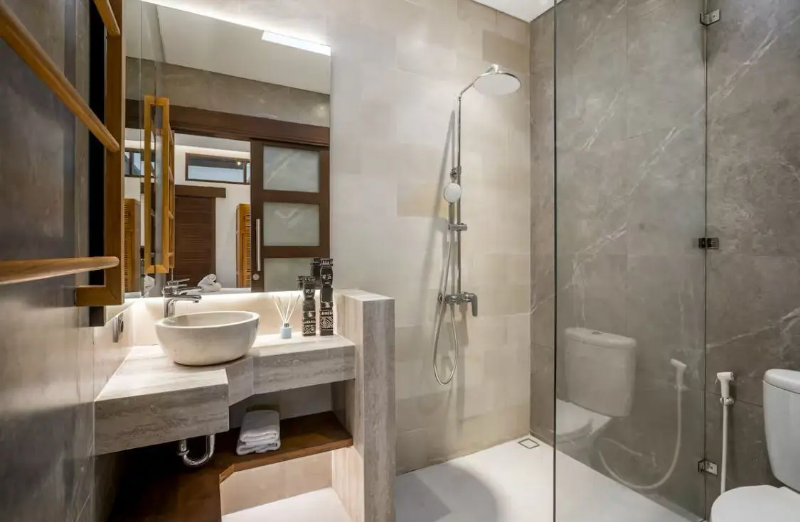 2 Bedrooms Villa Kerobokan — image 2