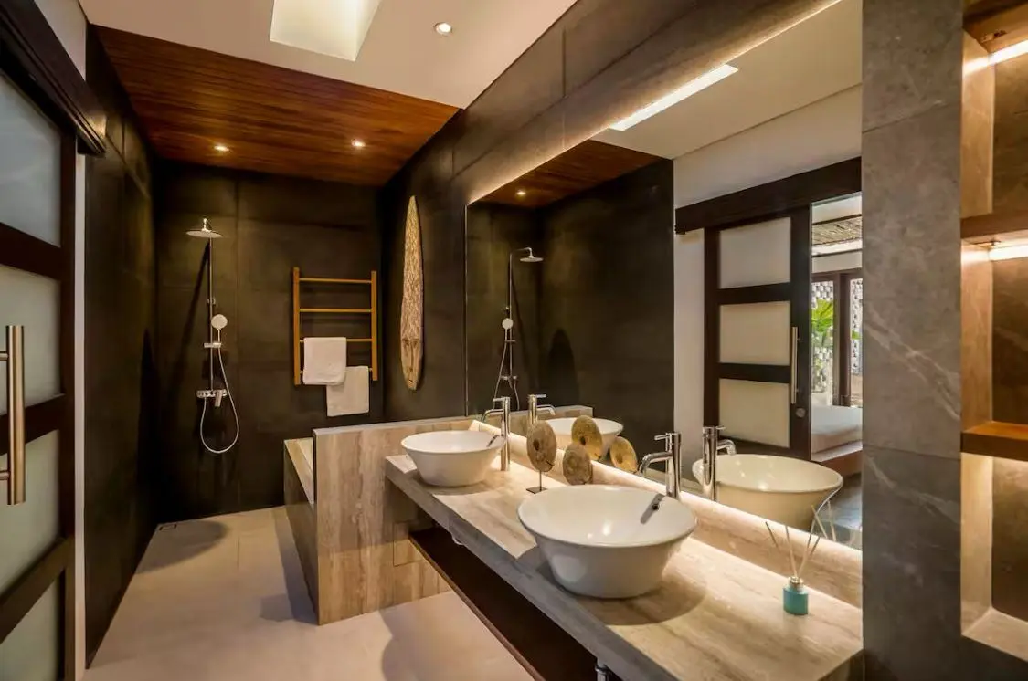 2 Bedrooms Villa Kerobokan — image 3