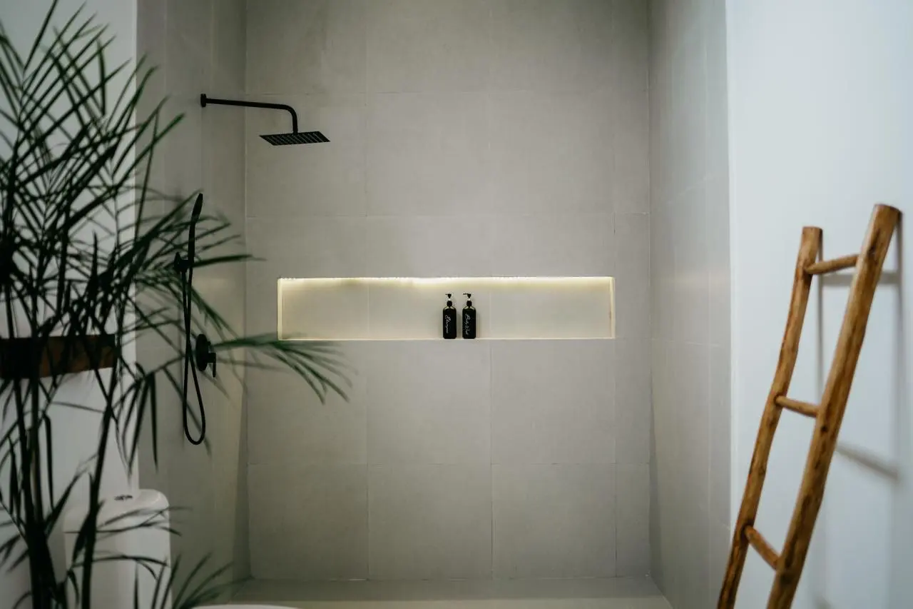 Private Villa Leasehold 18 Year 1 Bed Munggu Bali — image 1