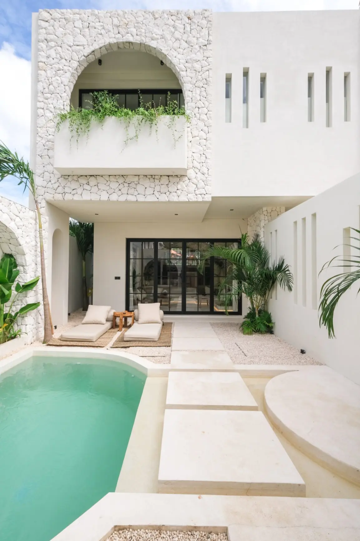 Villa Unit 2 Bed PererenanBadung Bali