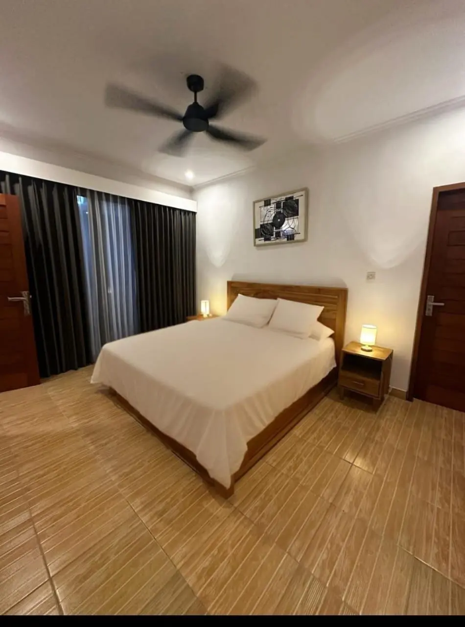 Villa For Rent 3 Bed In Berawa Tibubeneng Bali — image 4