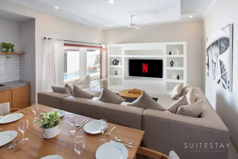 2 BR Tibubeneng