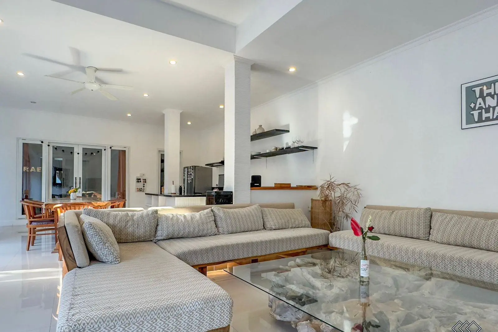 Modern 3 Bedrooms Villa in Umalas — image 3