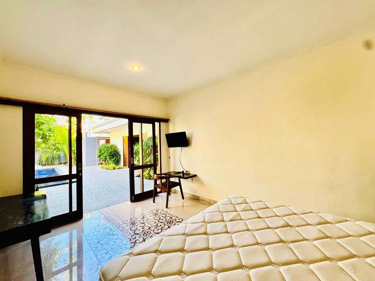 2 BEDROOM VILLA IN BERAWA — image 4
