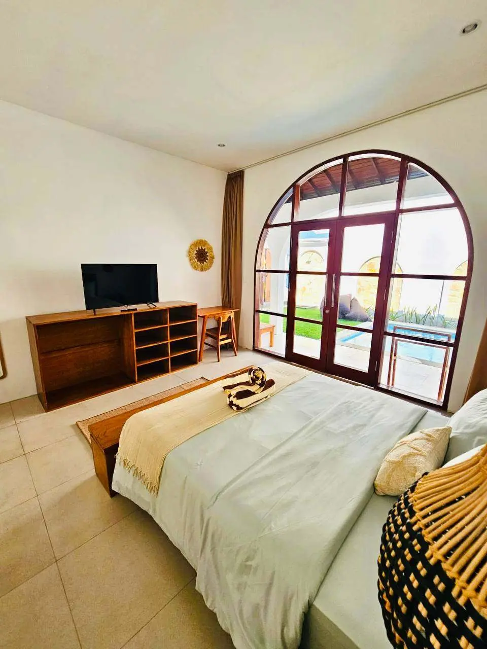 3 BEDROOM VILLA IN MUNGGU SESEH — image 3