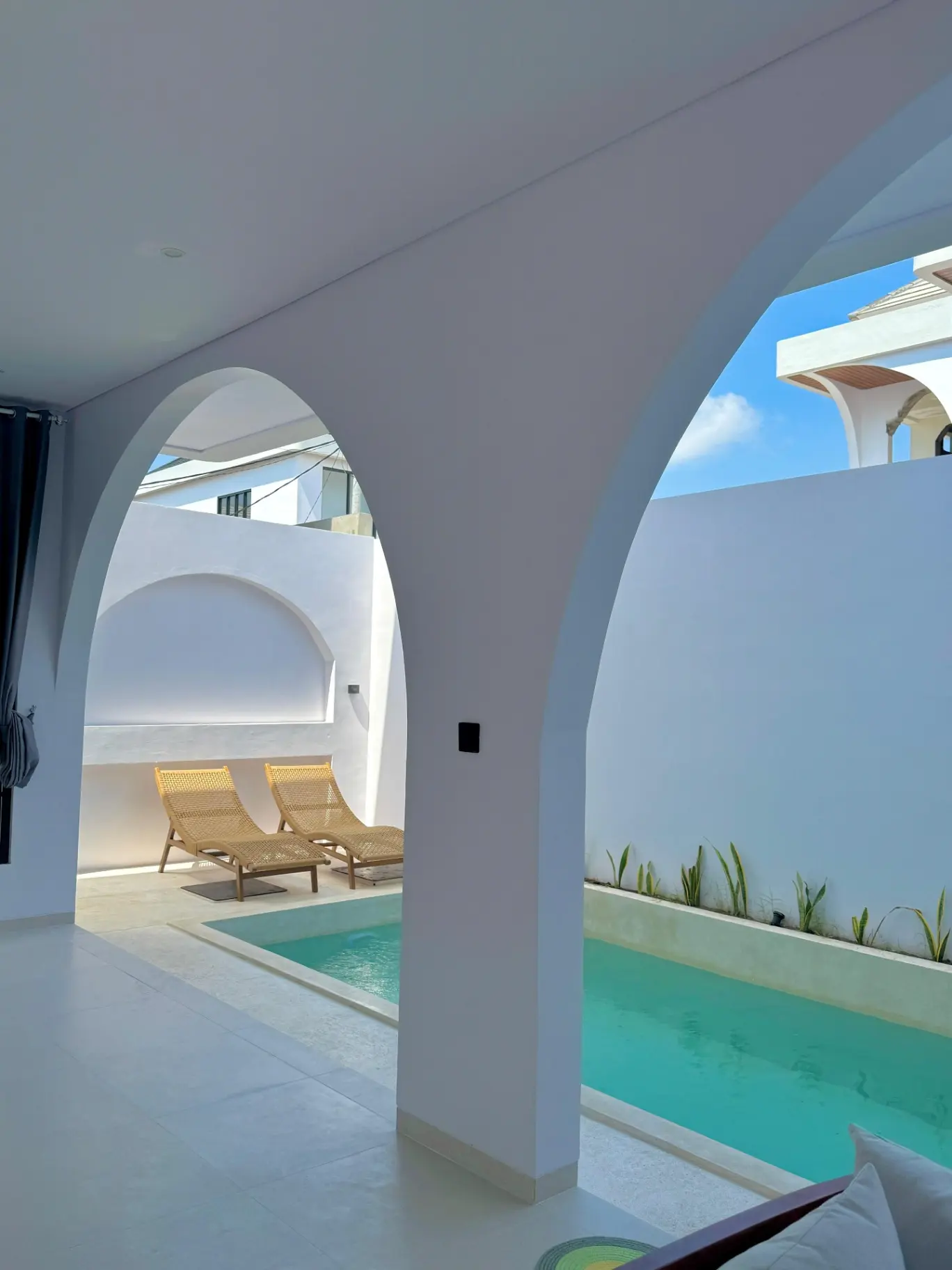 Villa Santorini – 2 Bedroom Tiny & Brand New Villa in Nusa Dua — image 1