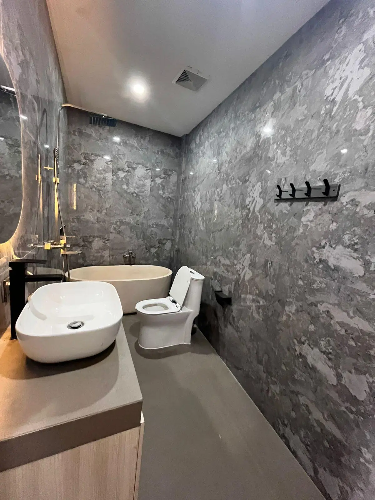 Villa For Rent 3 Bed In Ungasan South Kuta Bali — image 4