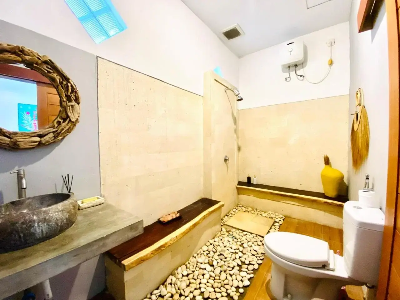 3 BEDROOM MODERN BALINESE VILLA FOR MONTHLY RENT IN PERERENAN — image 4