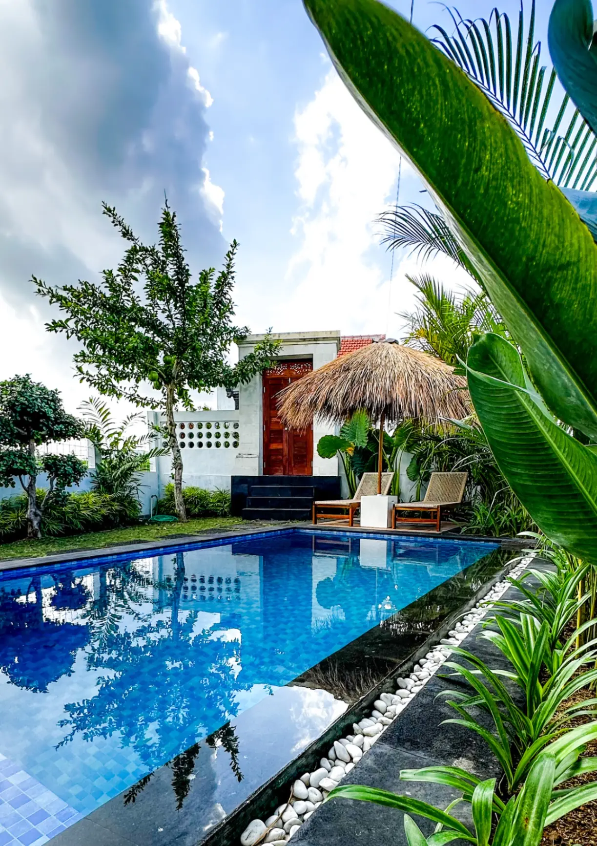 Villa Dewi Ratih - 3BD Rice field Views — image 2