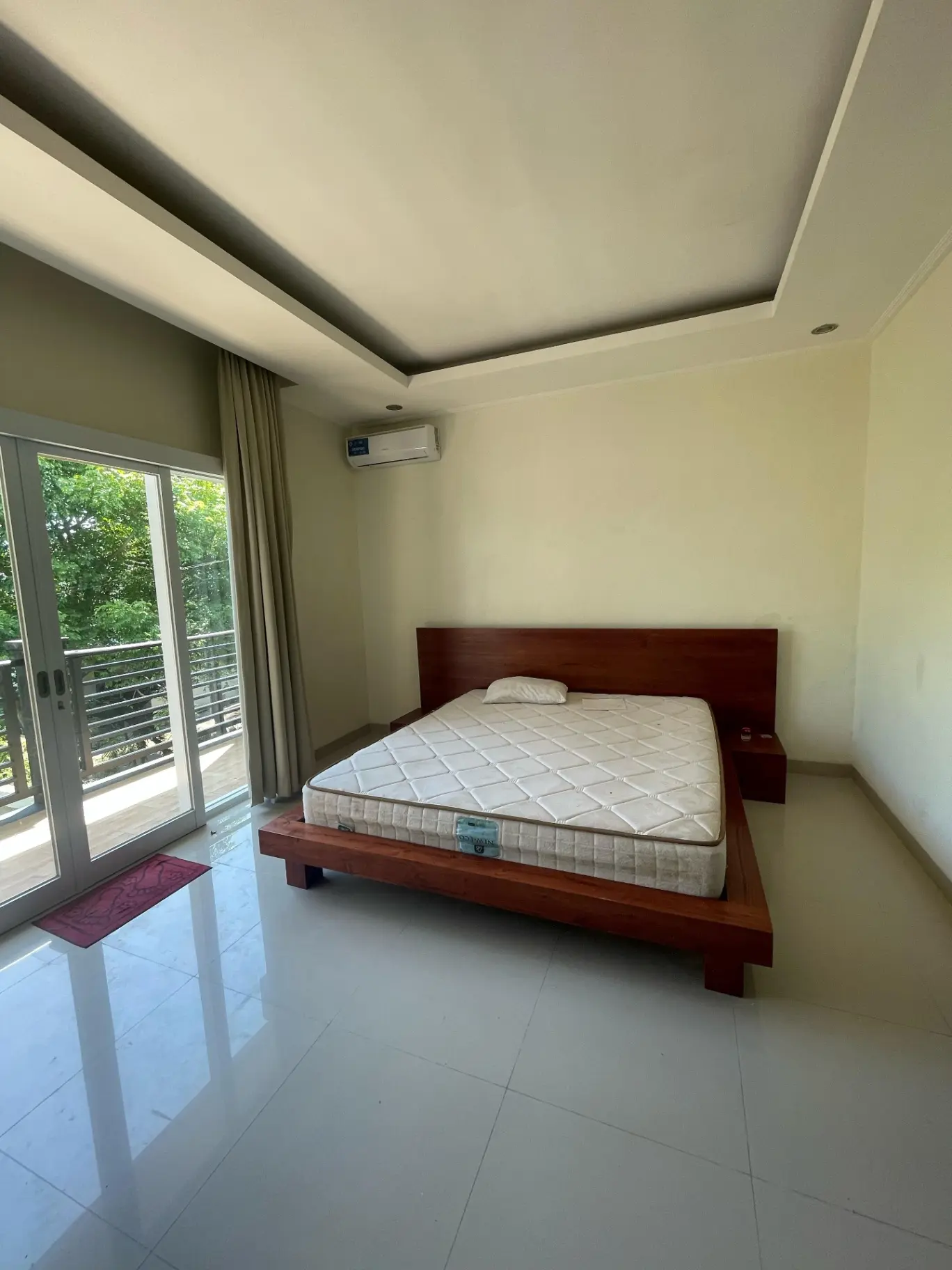 DO 378- FOR RENT VILLA JIMBARAN CONTEMPORARY STYLE ONE GATE SYSTEM N — image 3