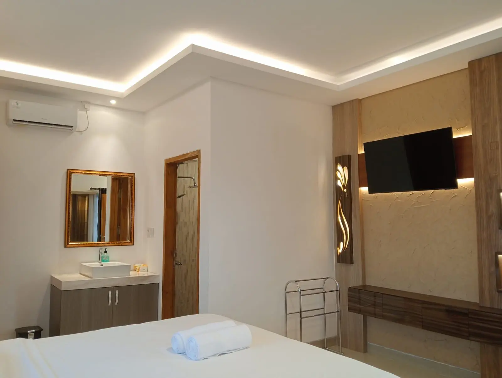 AN 069- FOR RENT BALINESE CONTEMPORARY VILLA LOCATED AT MELASTI UNGASAN — image 3