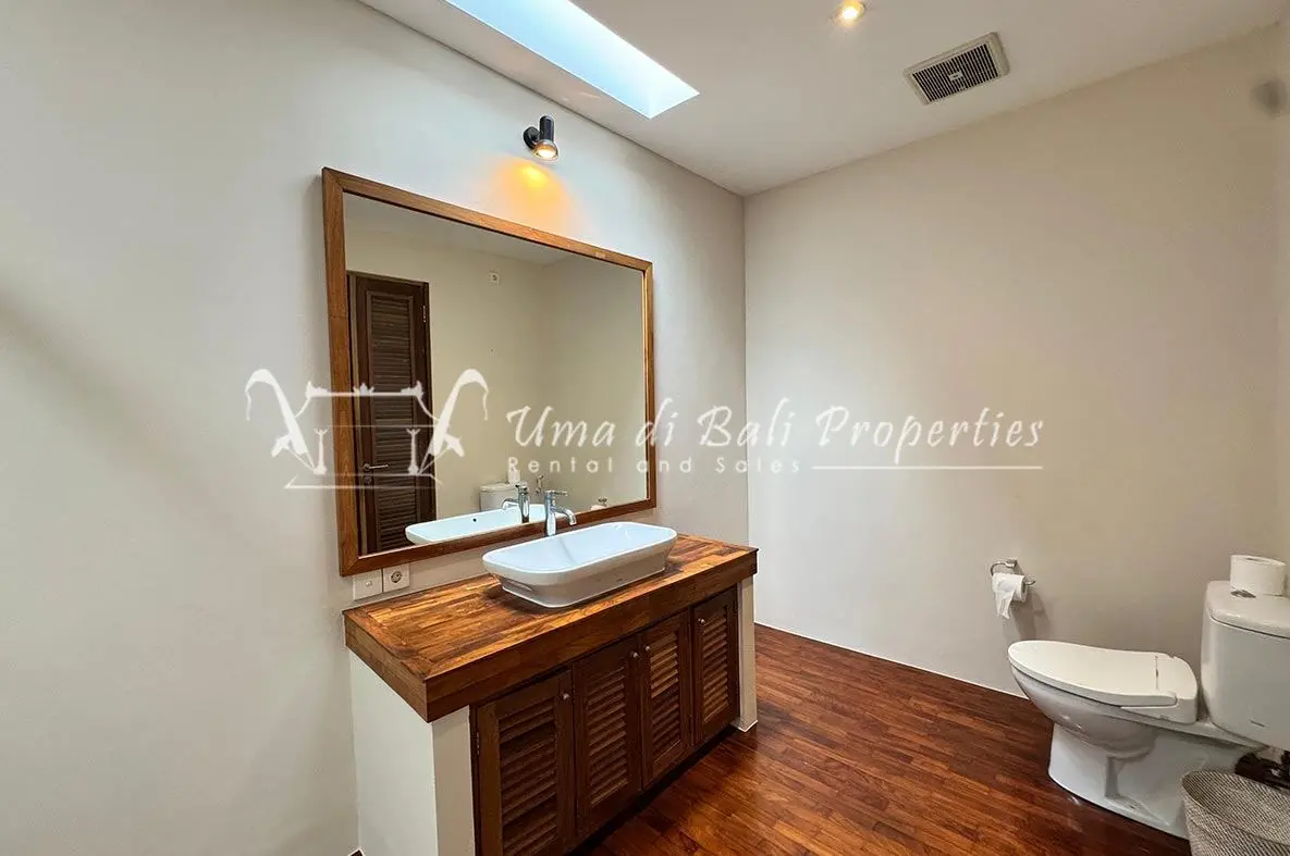 BIG GARDEN 3BR VILLA FOR RENT AT CENTRAL BERAWA — image 2