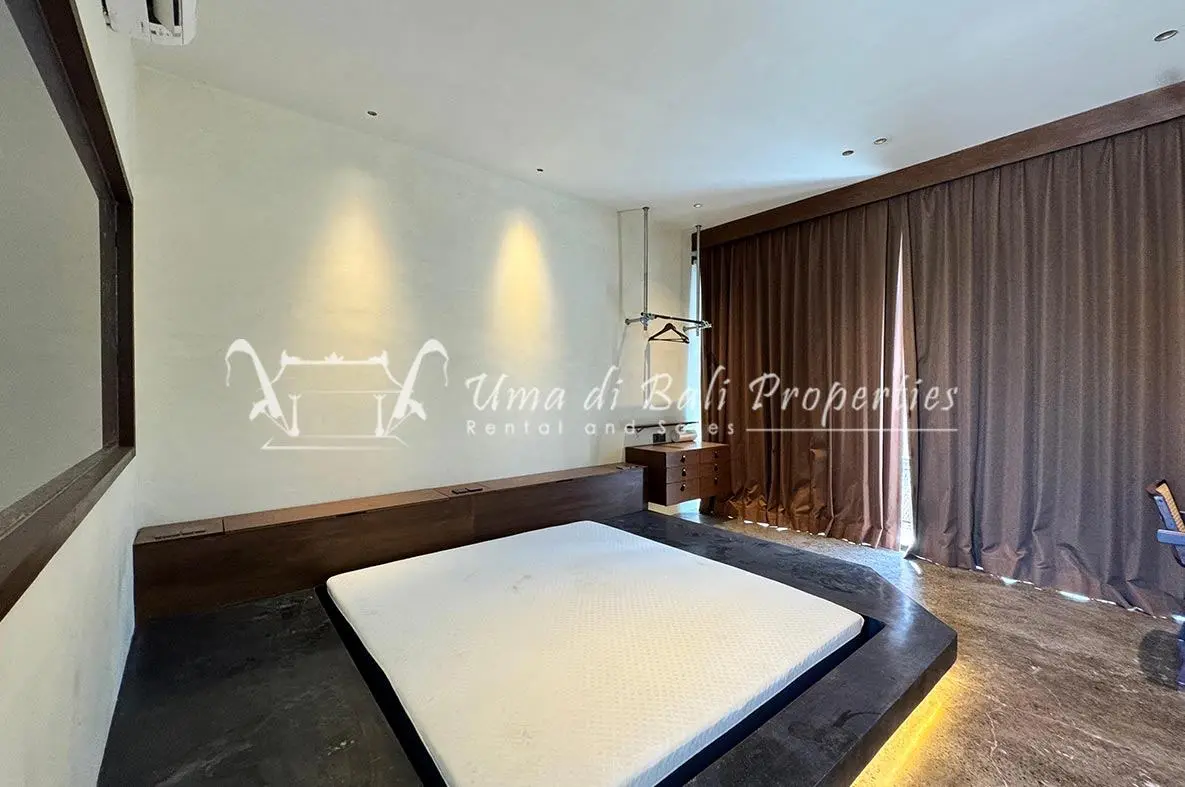 3BR VILLA FOR RENT AT CENTRAL BERAWA — image 1