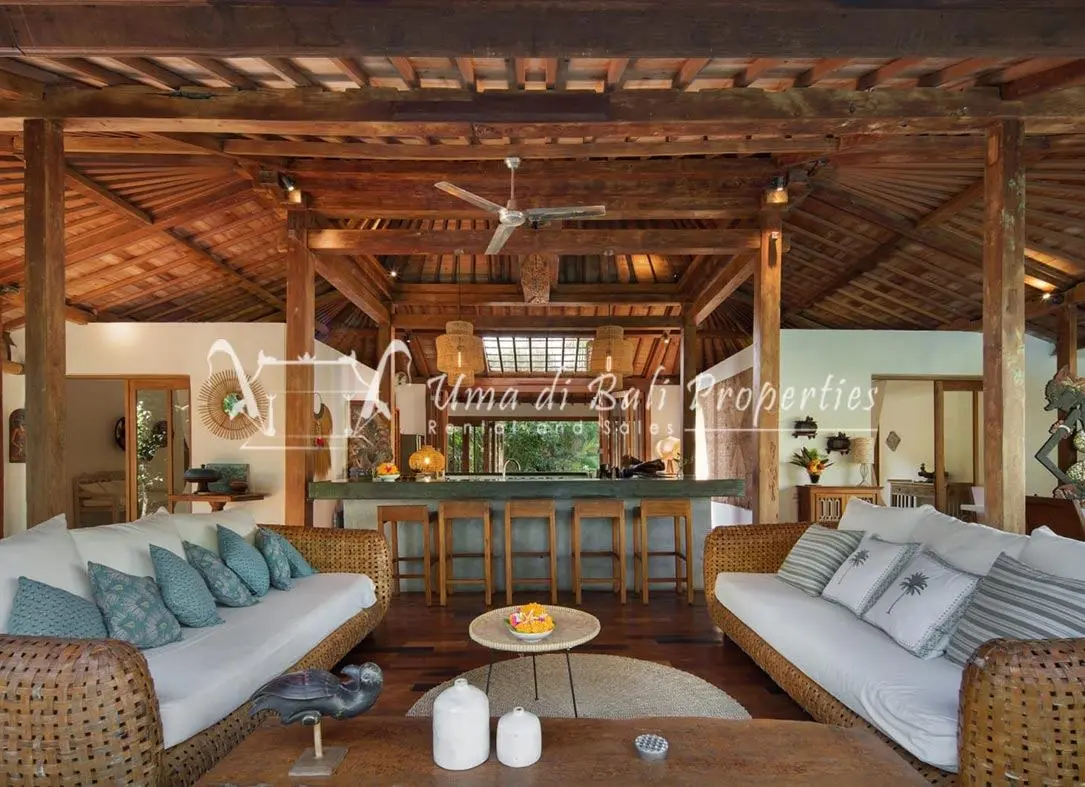 4BR VILLA JOGLO FOR RENT AT UMALAS — image 2