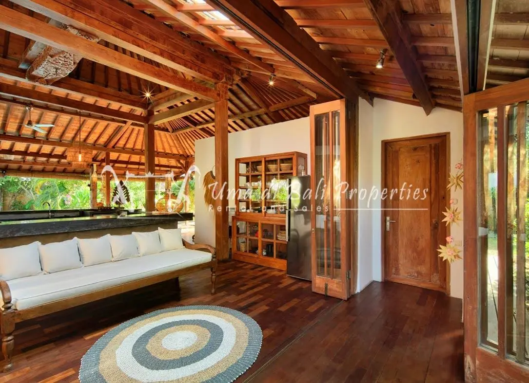 4BR VILLA JOGLO FOR RENT AT UMALAS — image 1