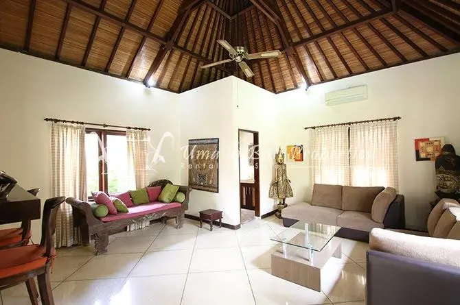 BIG GARDEN 3BR VILLA FOR RENT AAT UMALAS | AR 609 — image 1