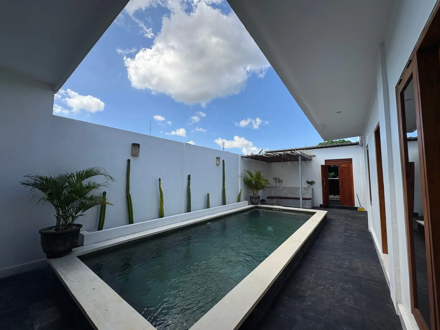 3BR VILLA FOR RENT AT LEGIAN | IP 812