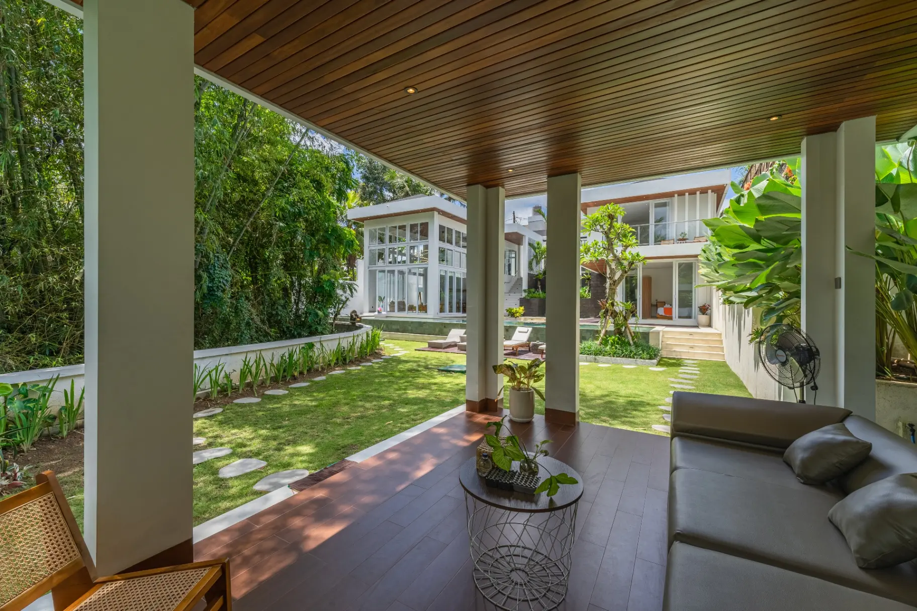 Villa Nove – Huge 5 Bedroom Brand New Modern Villa with Jungle View Near Nuanu — image 4