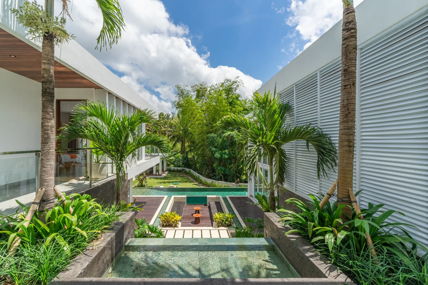 Villa Nove – Huge 5 Bedroom Brand New Modern Villa with Jungle View Near Nuanu — image 1
